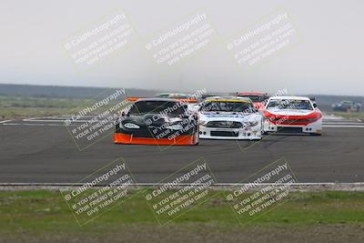 media/Jan-18-2026-CalClub SCCA (Sun) [[8bc6468723]]/Group 5 Race/Turn 1/